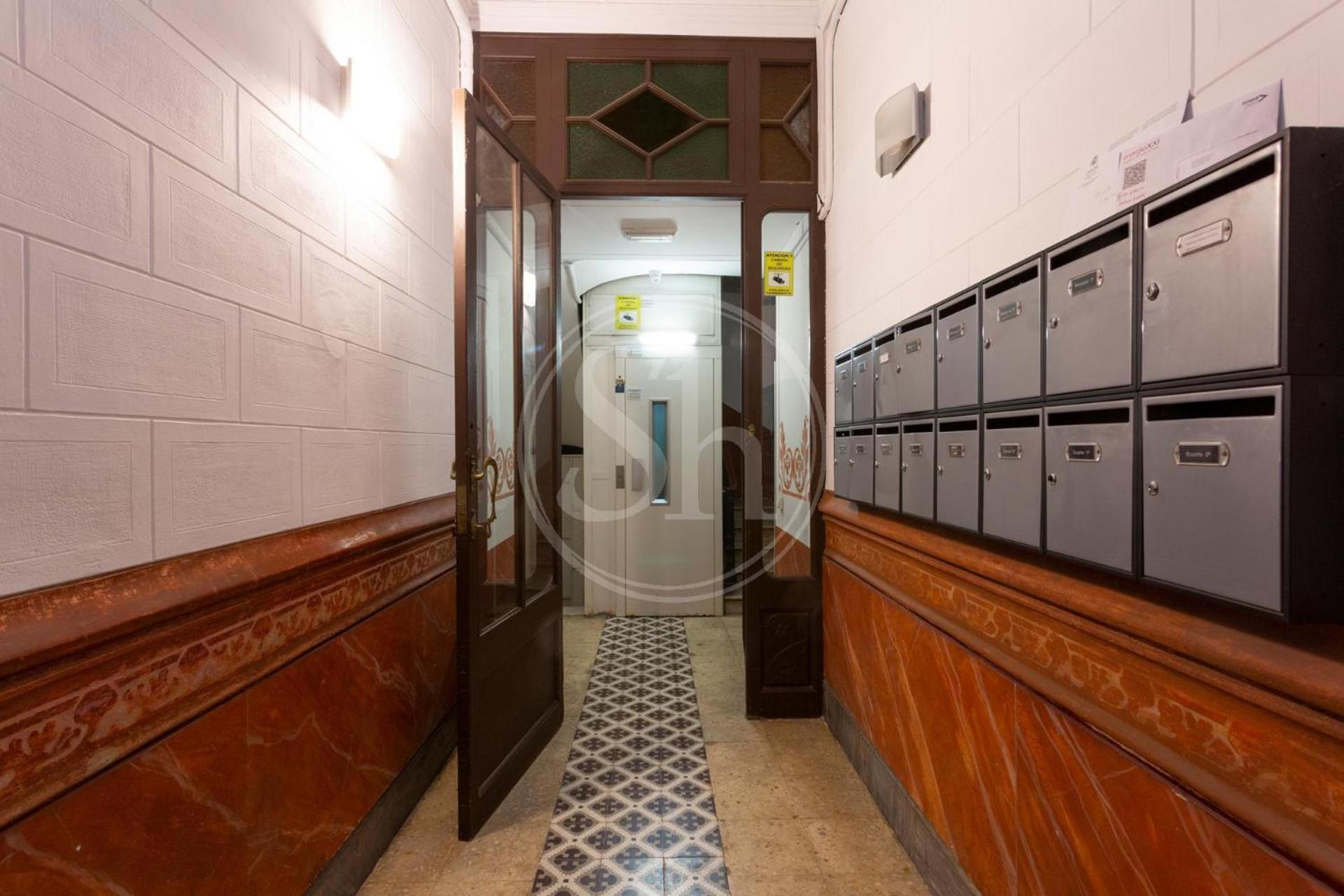 Hermoso Cerca De Plaza Universitat Appartement Barcelone